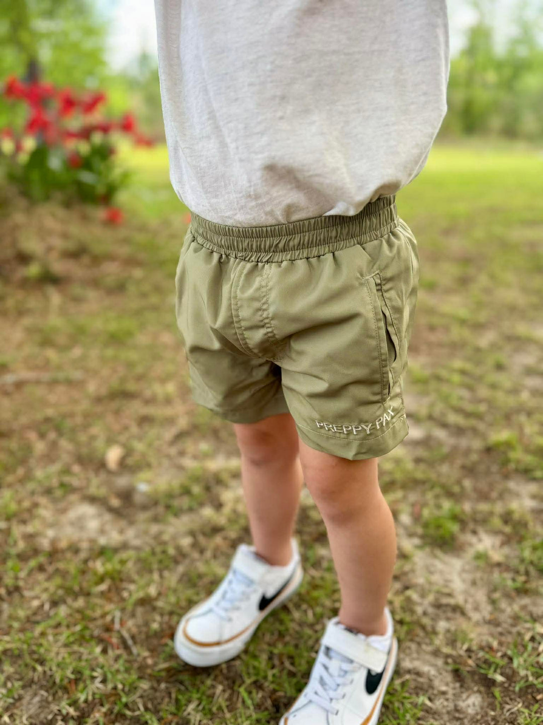 OLIVE SHORTS